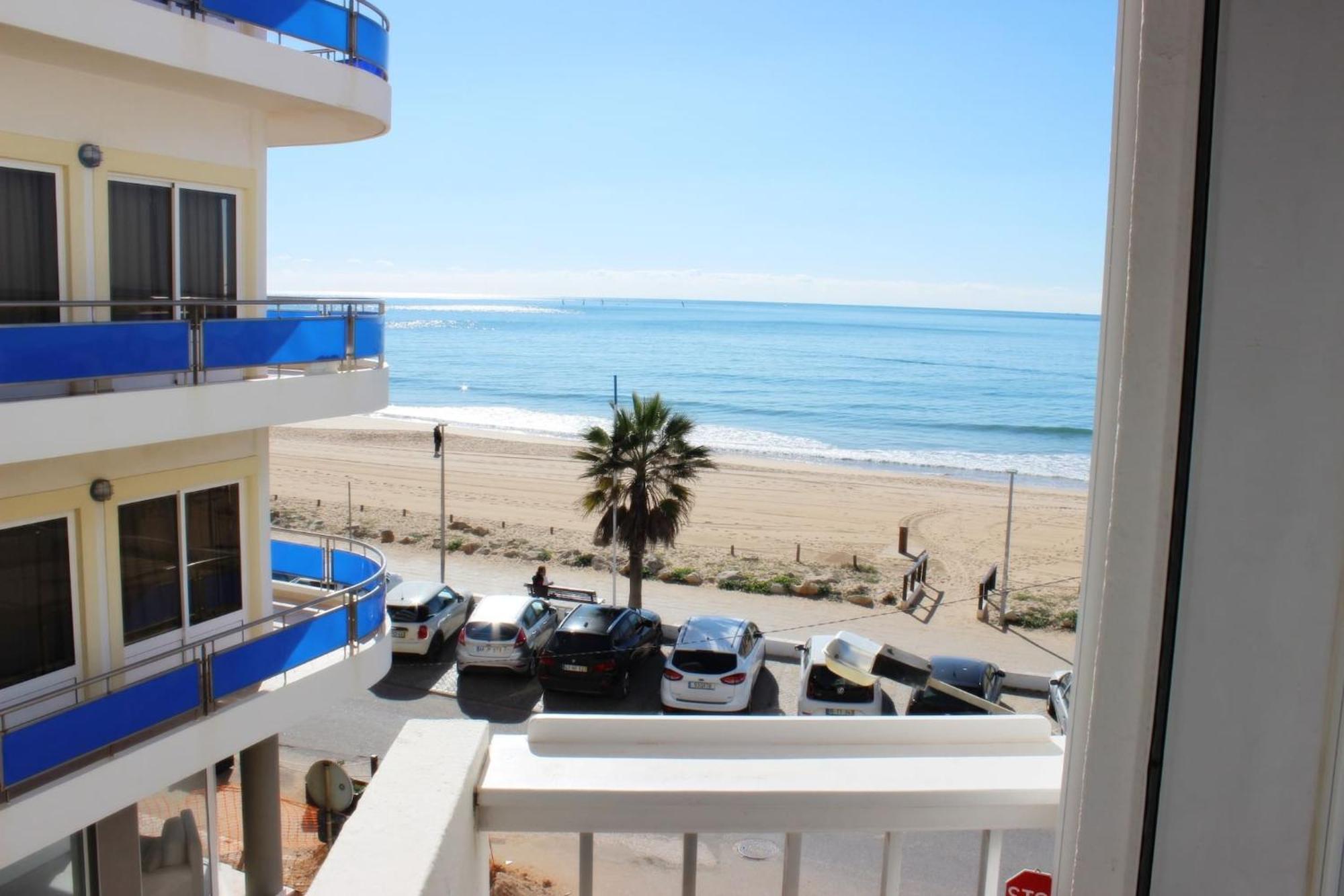 Quarteira Mar - Beach Front Eksteriør billede